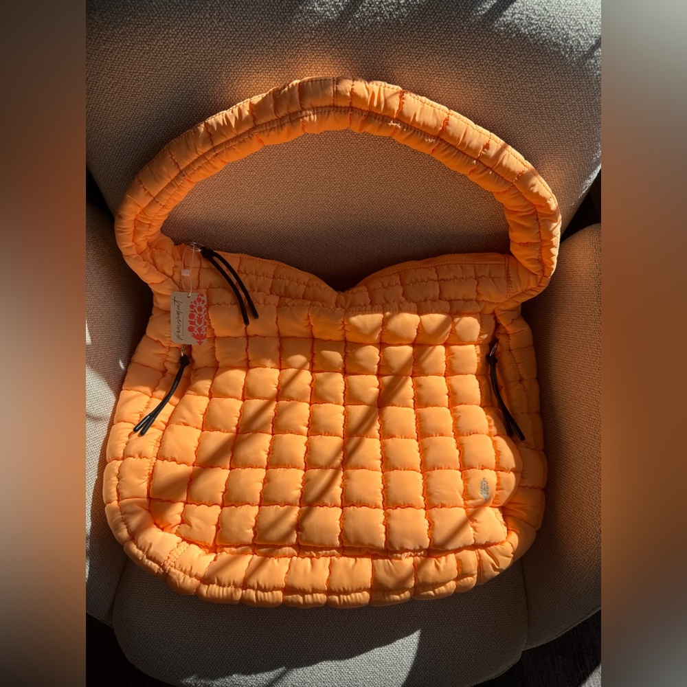 🍊 NWT! | FP Movement by Free People | Quilted Carryall Tote Bag Neon Clementine - Picture 6 of 16